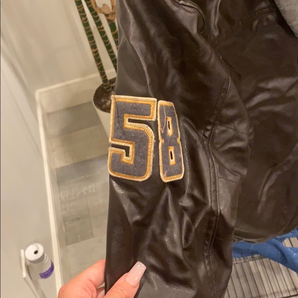 Leather jacket - Picture 4 of 4
